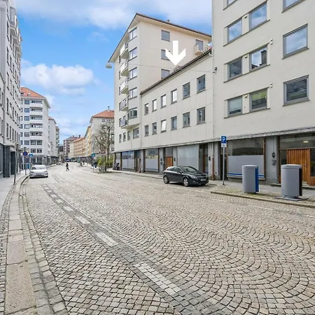 Sg220 - Apartment *